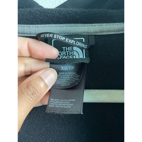 The North Face Women's XS Black Flight Series TKA Stretch Jacket with Hoodie - Picture 2 of 6